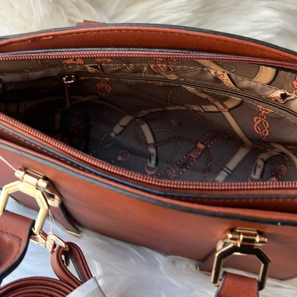 LA TERRE Fashion Vegan Woman’s Brown Handbag/Crossbody - Picture 4 of 9